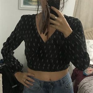 Long sleeve crop top